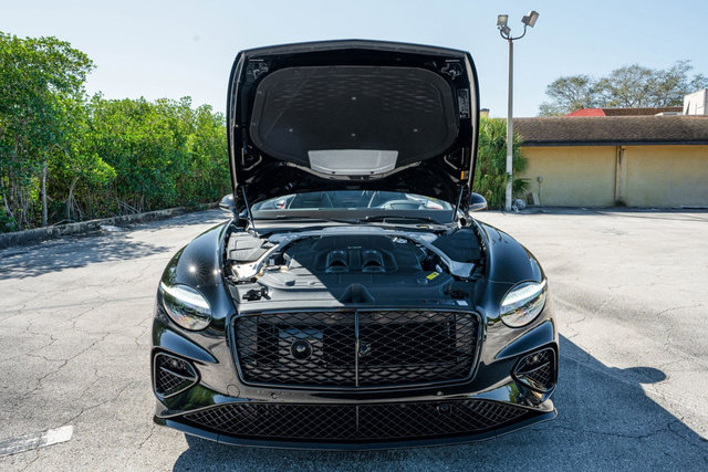 Used 2025 Bentley Continental GT Speed image 33