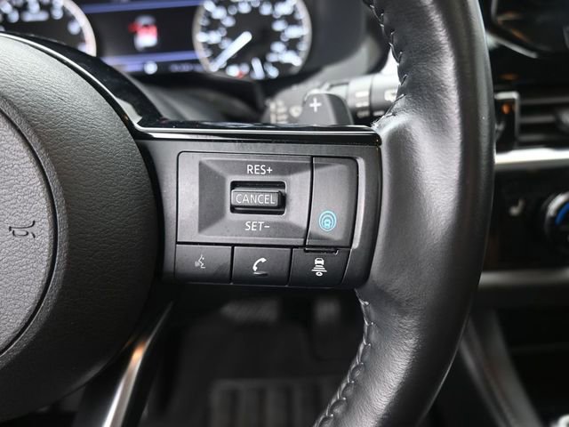 Used 2022 Nissan Pathfinder SL w/ SL Premium Package image 2