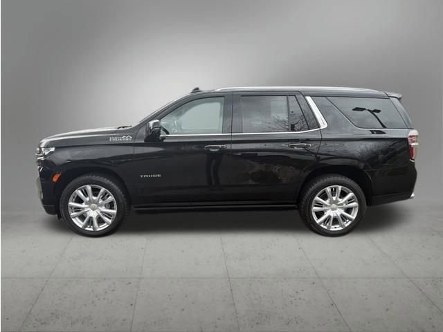 Used 2023 Chevrolet Tahoe High Country w/ Premium Package 2 AWD/4WD image 2