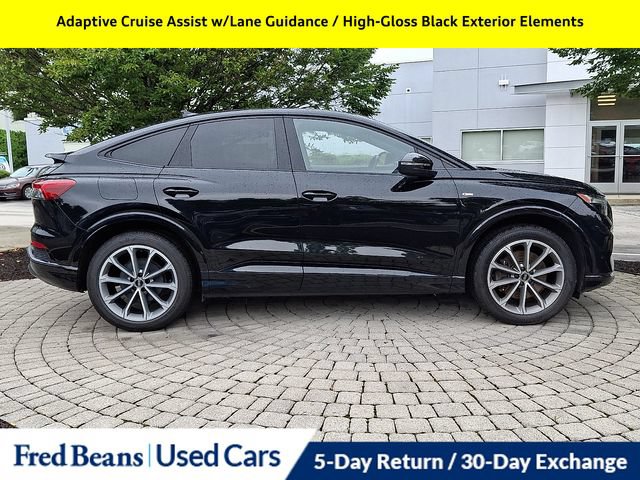 Used 2022 Audi Q4 e-tron Premium Plus w/ Premium Plus AWD/4WD image 12