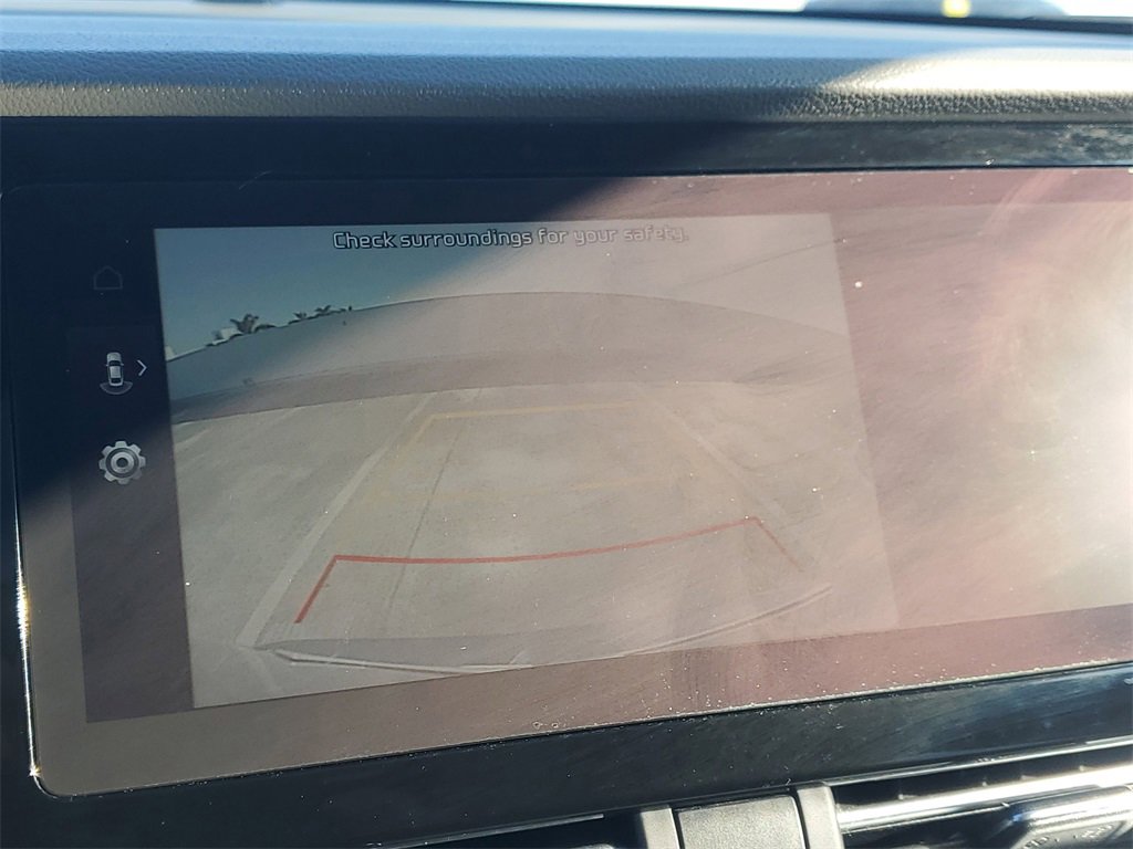 Used 2022 Kia Niro EX Premium image 27