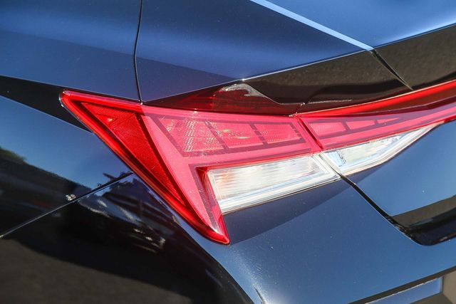 Certified 2025 Hyundai Elantra SEL image 10