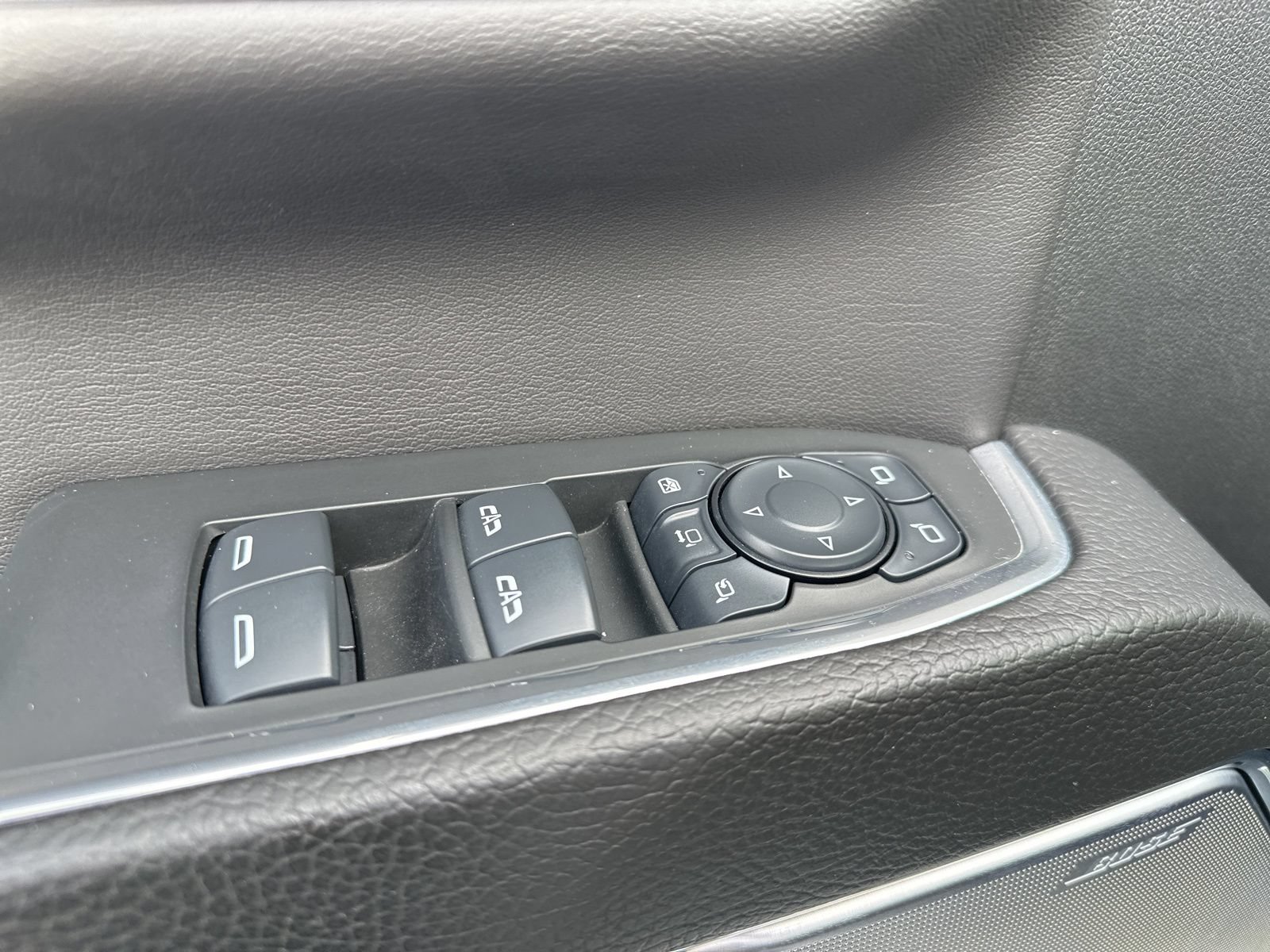 Used 2024 GMC Sierra 2500 Denali w/ Technology Package AWD/4WD image 22