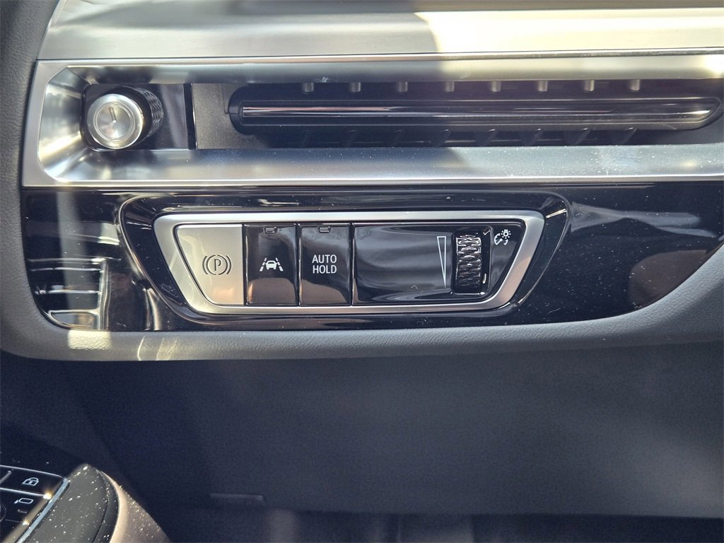 New 2025 Cadillac Lyriq Luxury image 23