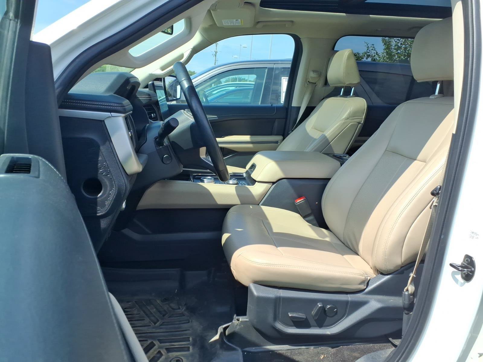 Used 2022 Ford Expedition Max XLT AWD/4WD image 4