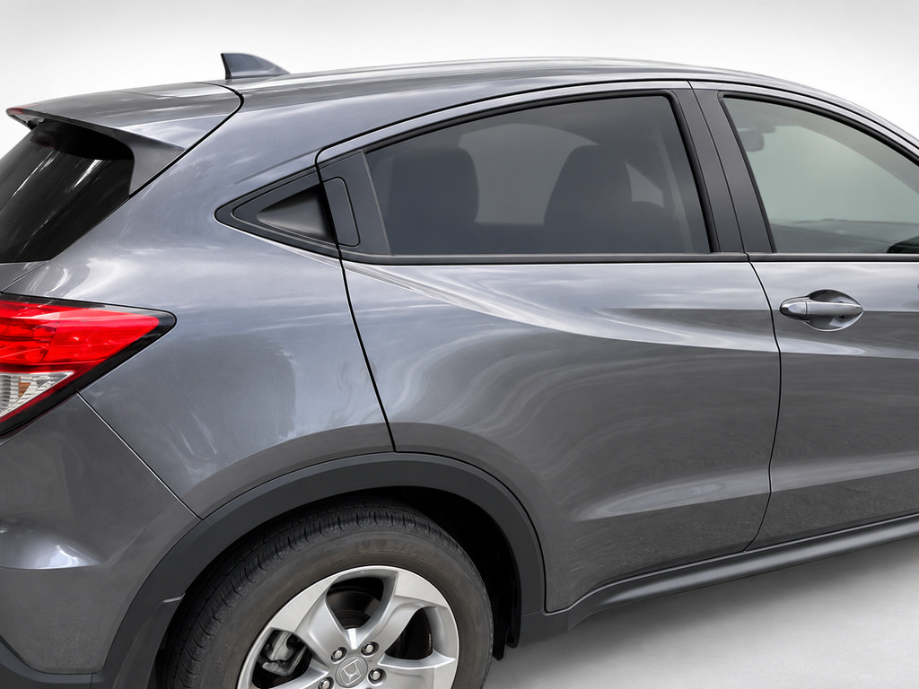 Used 2019 Honda HR-V LX image 9