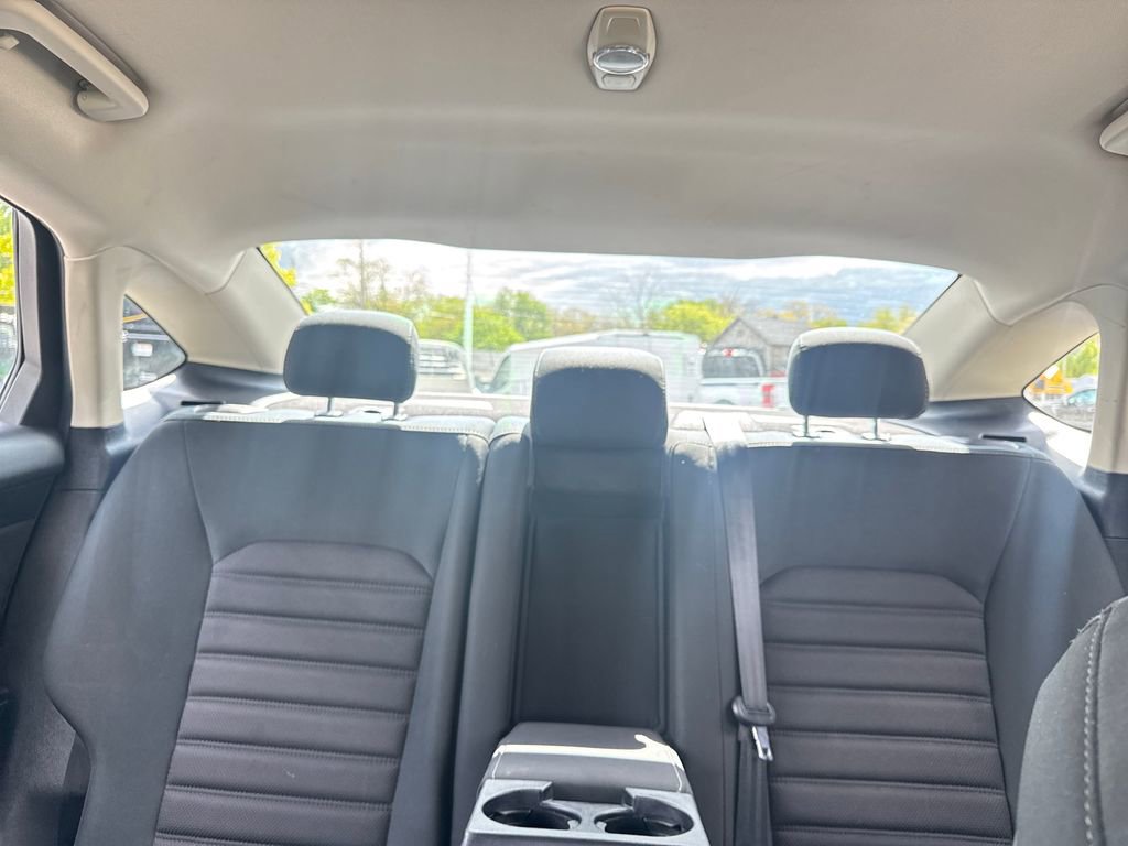 Used 2017 Ford Fusion SE w/ Fusion SE Technology Package FWD image 33