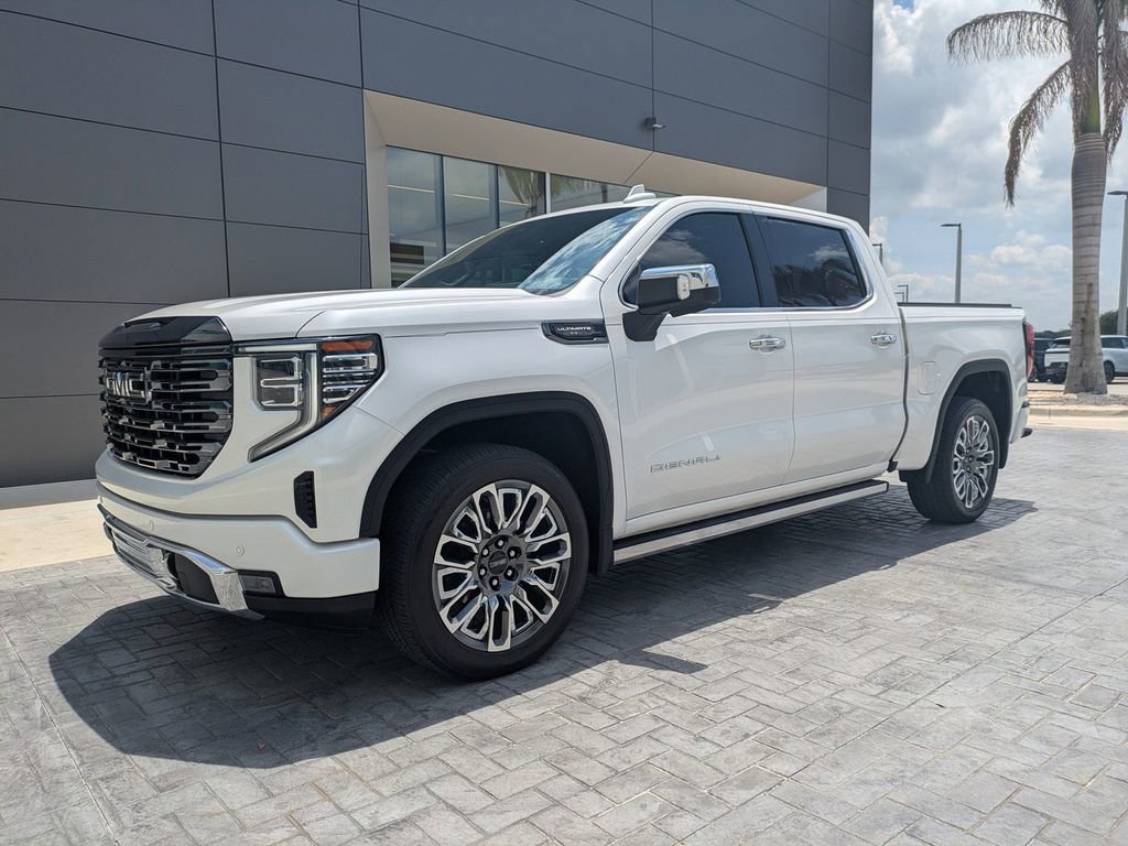 Used 2024 GMC Sierra 1500 Denali Ultimate AWD/4WD image 9