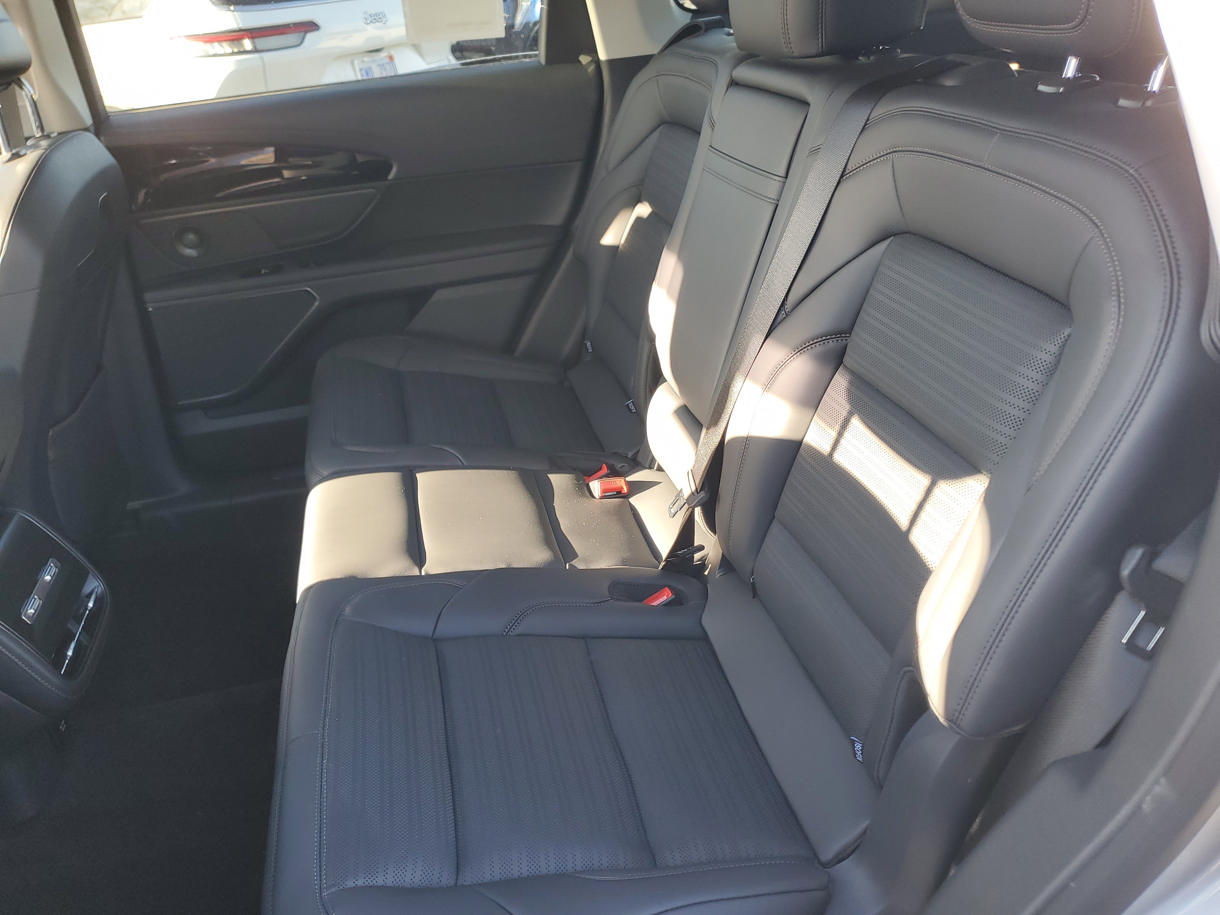 New 2026 Lincoln Nautilus Reserve w/ Jet Appearance Package image 31