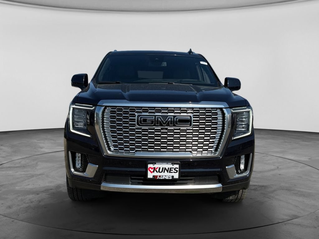 Used 2023 GMC Yukon XL Denali w/ LPO, Floor Liner Package AWD/4WD image 4