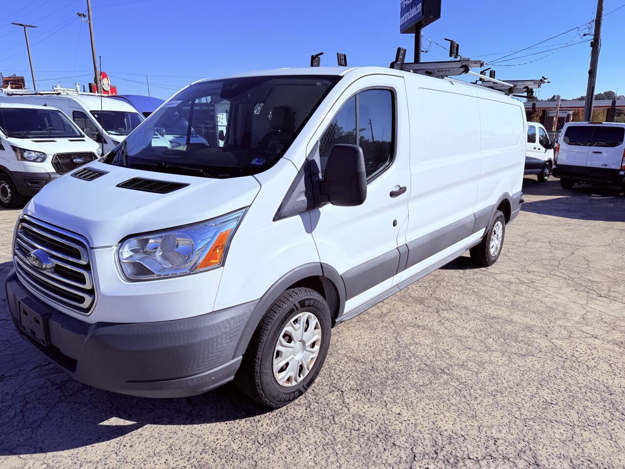 Used 2018 Ford Transit 350 148 Low Roof w/ Exterior Upgrade Package RWD image 5