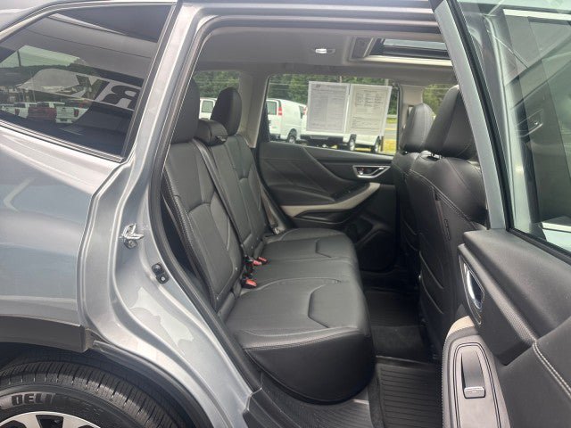 Certified 2024 Subaru Forester Limited w/ Convenience Package AWD/4WD image 43