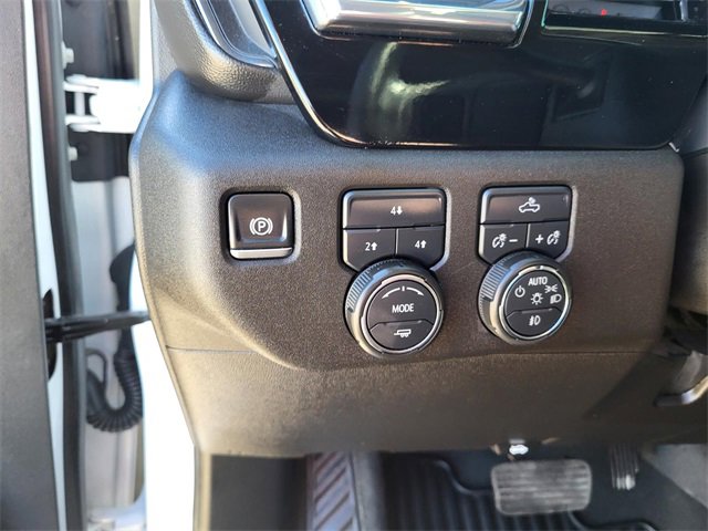 Used 2025 Chevrolet Silverado 2500 LT image 11