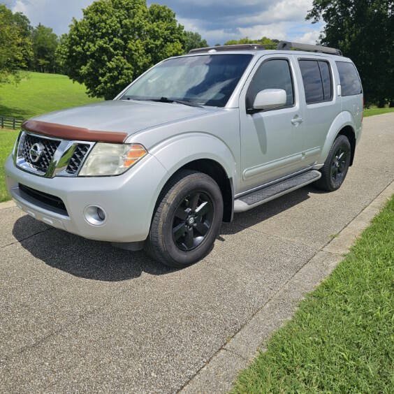 Used 2008 Nissan Pathfinder SE w/ Leather Pkg AWD/4WD image 6
