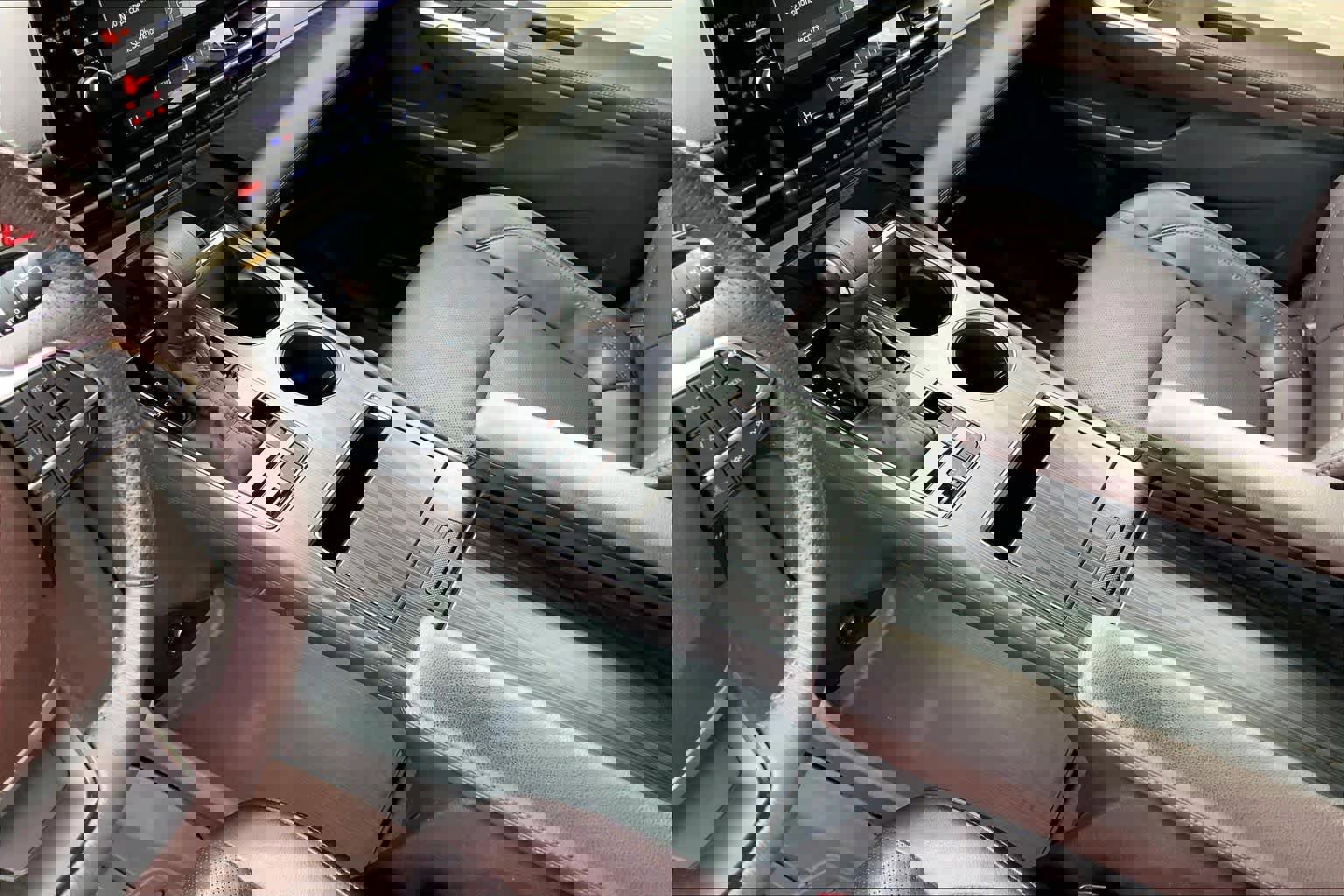 Certified 2021 Toyota Sienna Platinum image 31