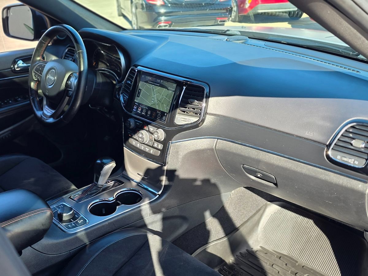 Used 2020 Jeep Grand Cherokee Trailhawk AWD/4WD image 15