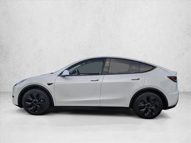 Used 2025 Tesla Model Y Long Range image 9