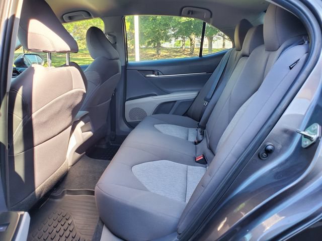 Used 2019 Toyota Camry LE FWD image 7