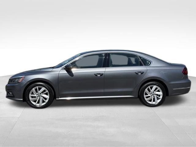 Used 2018 Volkswagen Passat 2.0T SE w/ SE Lighting Package FWD image 4