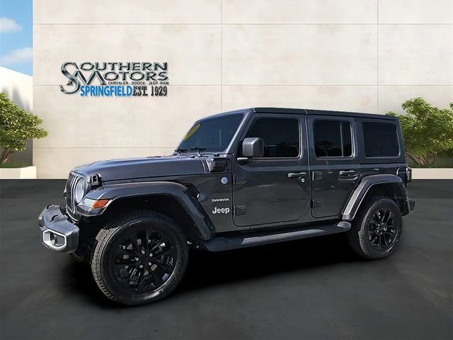 Used 2021 Jeep Wrangler Unlimited Sahara w/ Dual Top Group AWD/4WD image 27