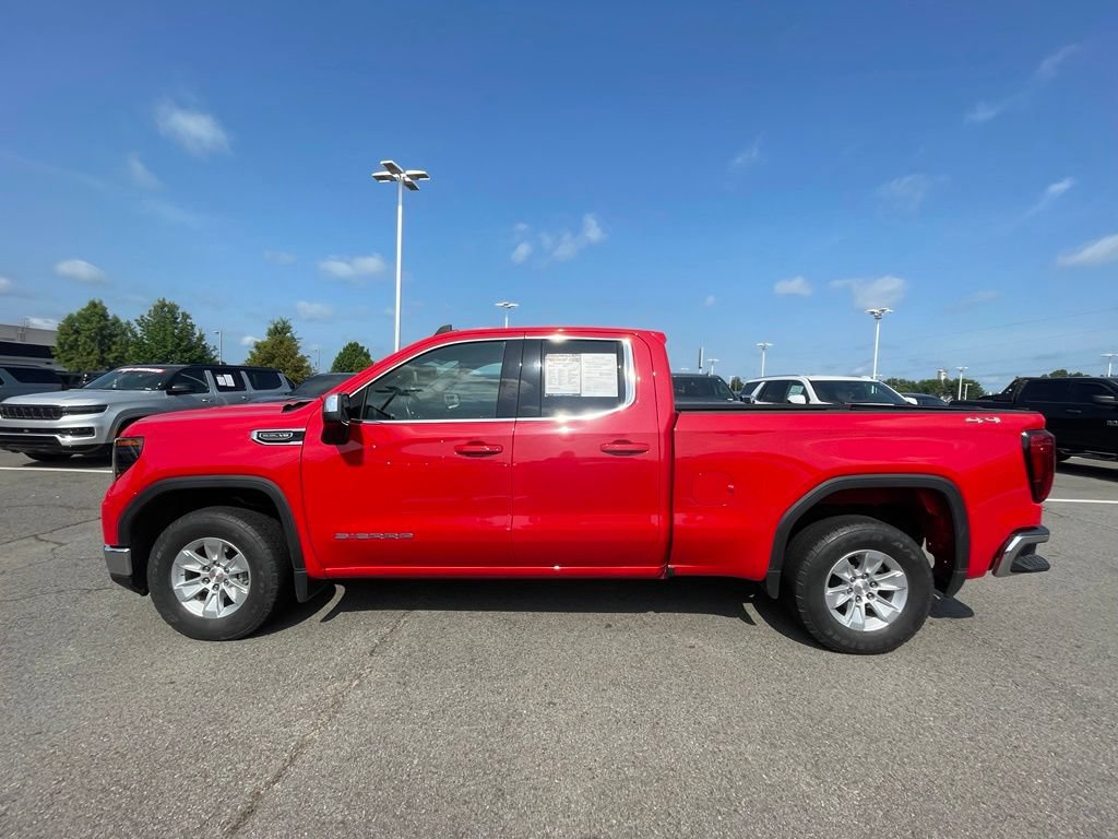 Used 2023 GMC Sierra 1500 SLE AWD/4WD image 4