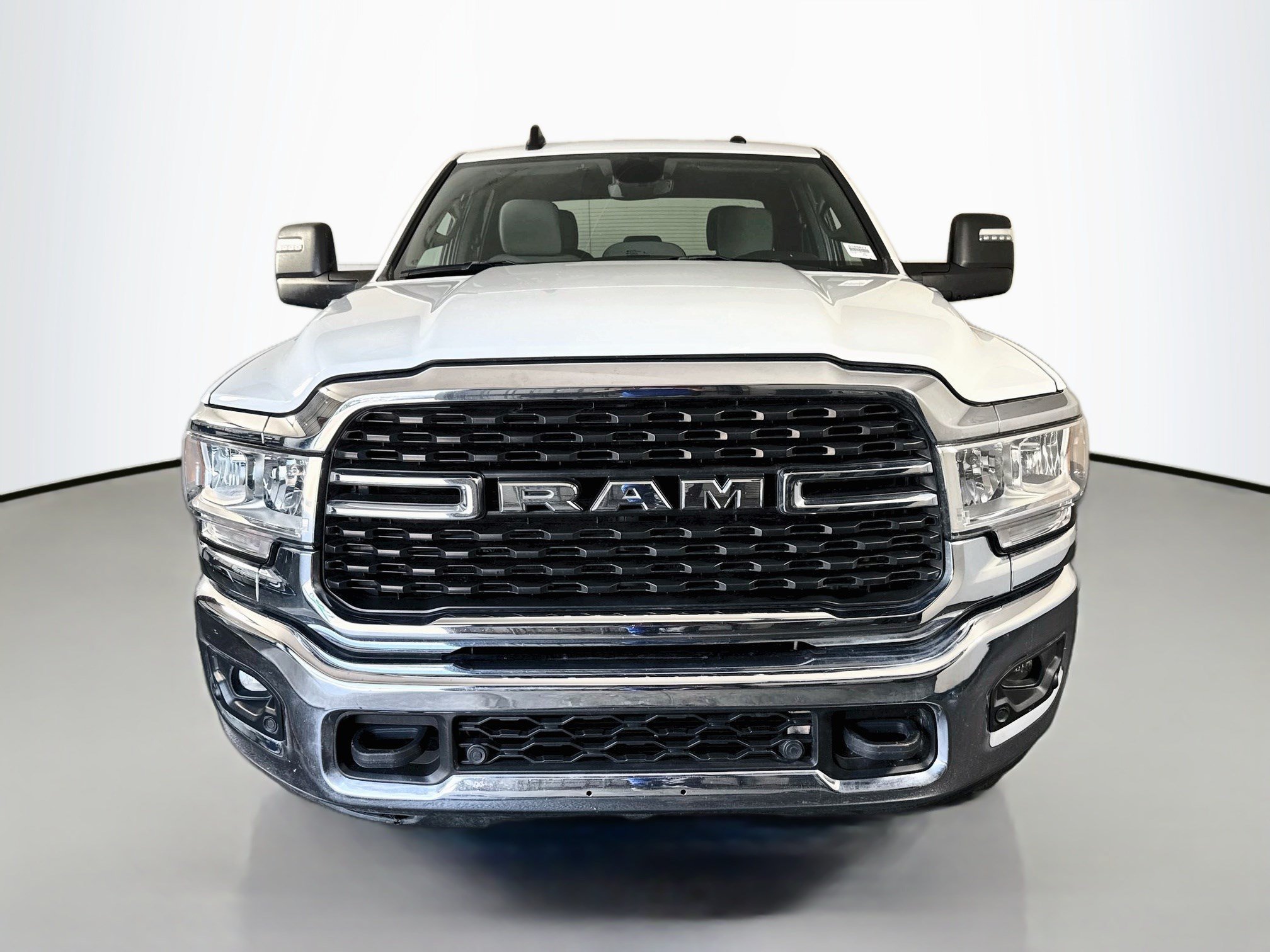Used 2024 RAM 2500 Big Horn w/ Off Road Package AWD/4WD image 2