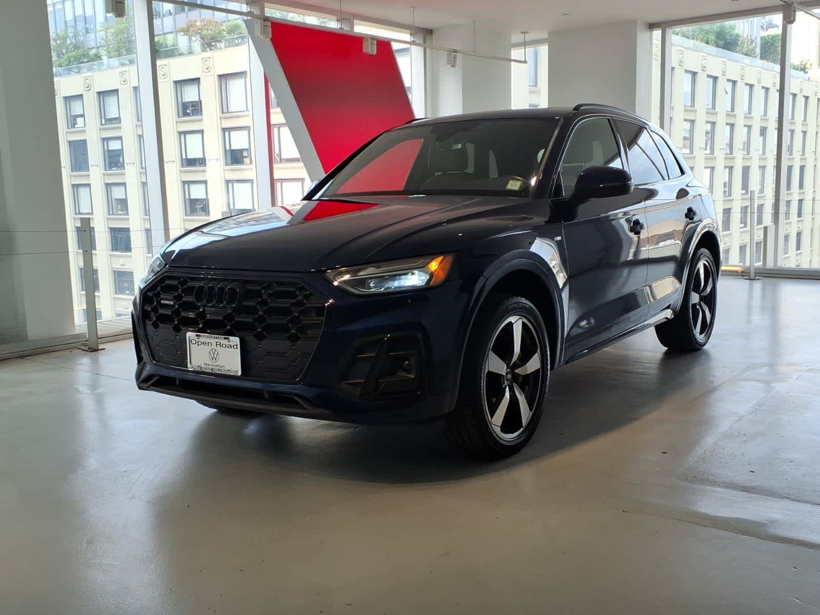 Used 2023 Audi Q5 2.0T Premium Plus w/ Premium Plus Package AWD/4WD image 1