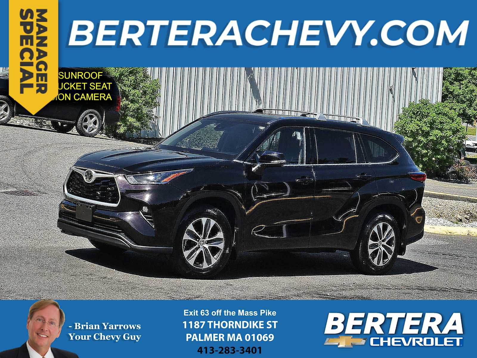 Used 2021 Toyota Highlander XLE AWD/4WD image 1