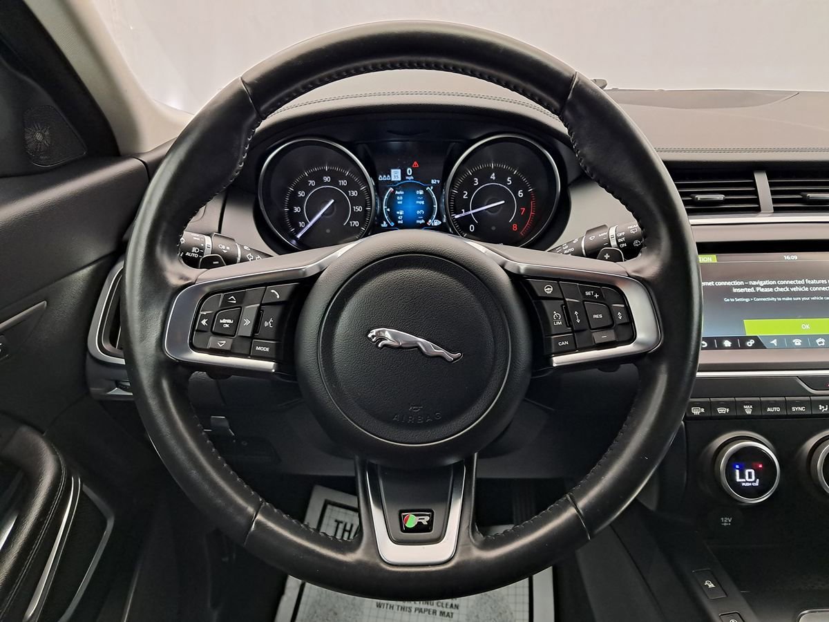 Used 2020 Jaguar E-PACE SE AWD/4WD image 9