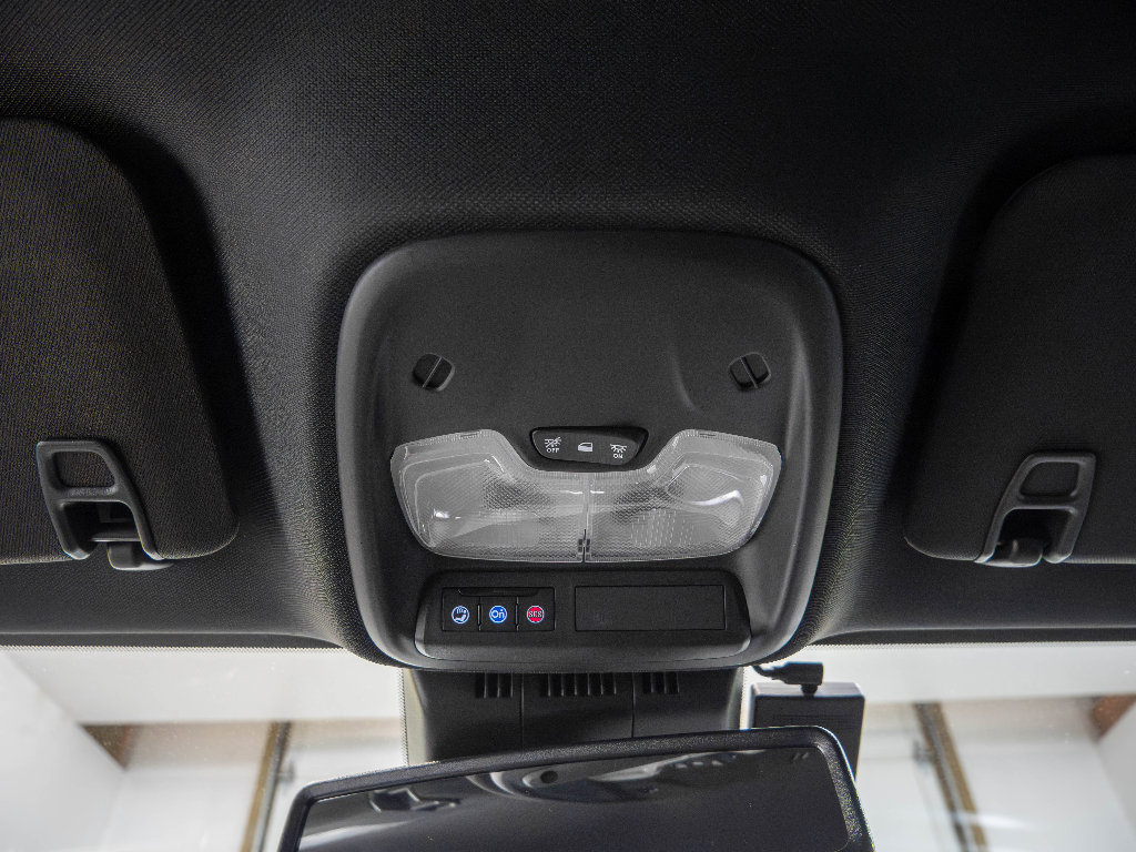 Used 2024 GMC Canyon AT4 image 24