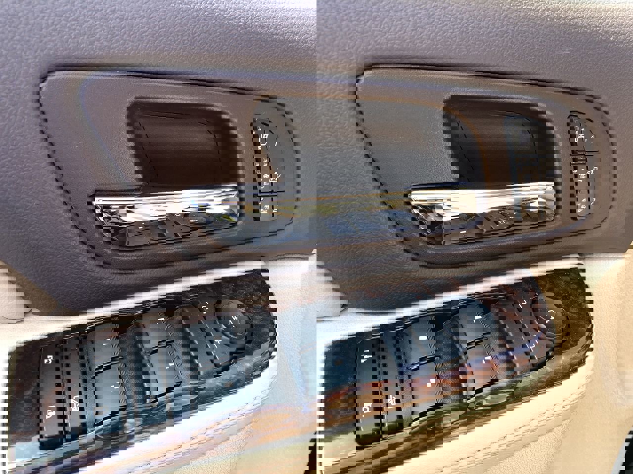 Used 2013 GMC Sierra 3500 Denali image 20