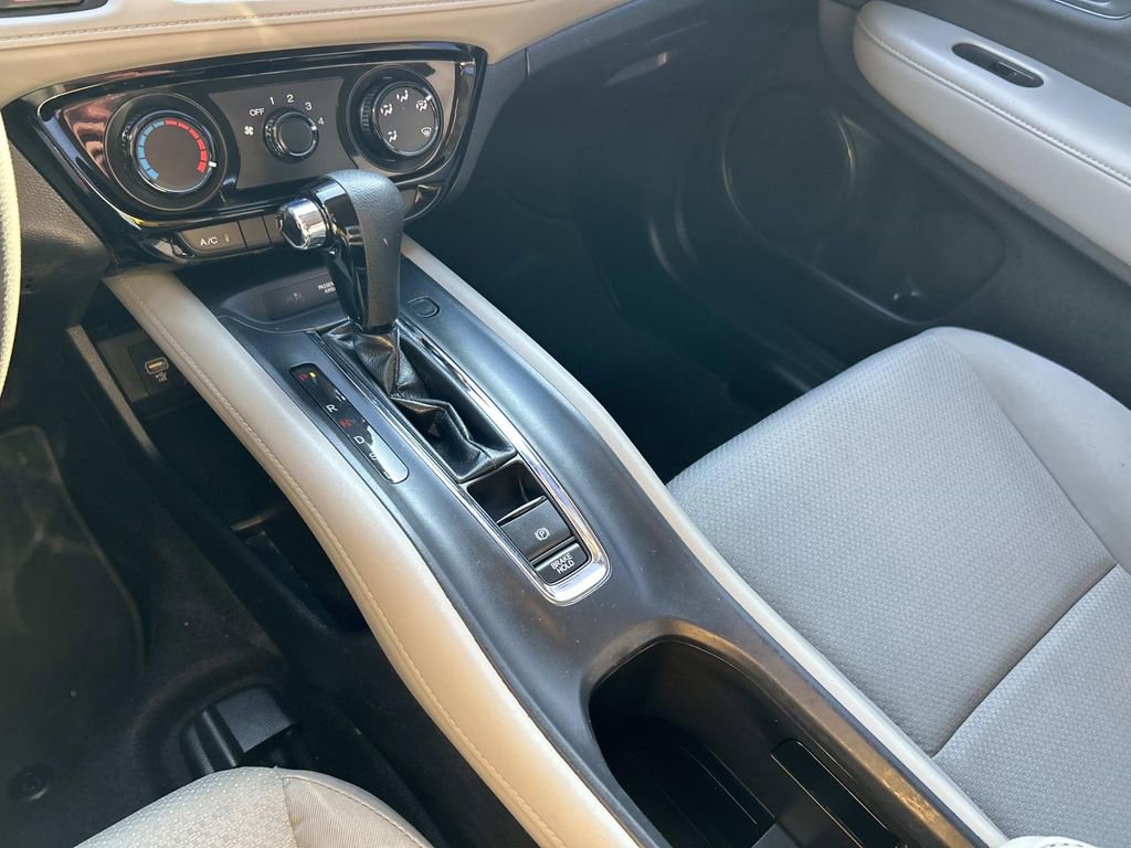 Used 2022 Honda HR-V LX image 23