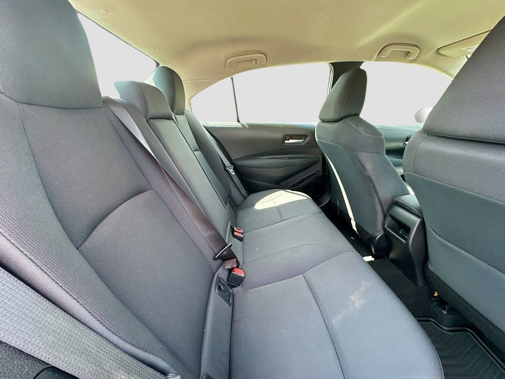 Used 2021 Toyota Corolla LE FWD image 21