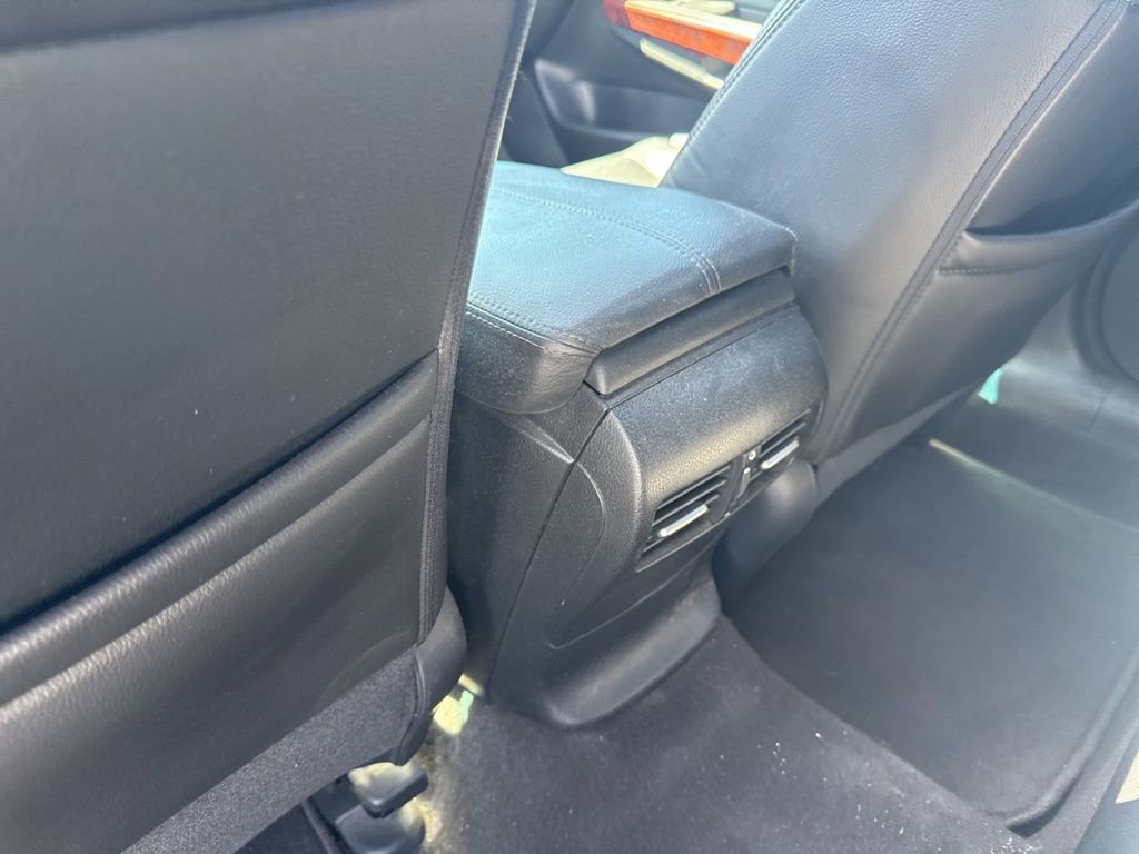Used 2012 Honda Crosstour EX-L image 19