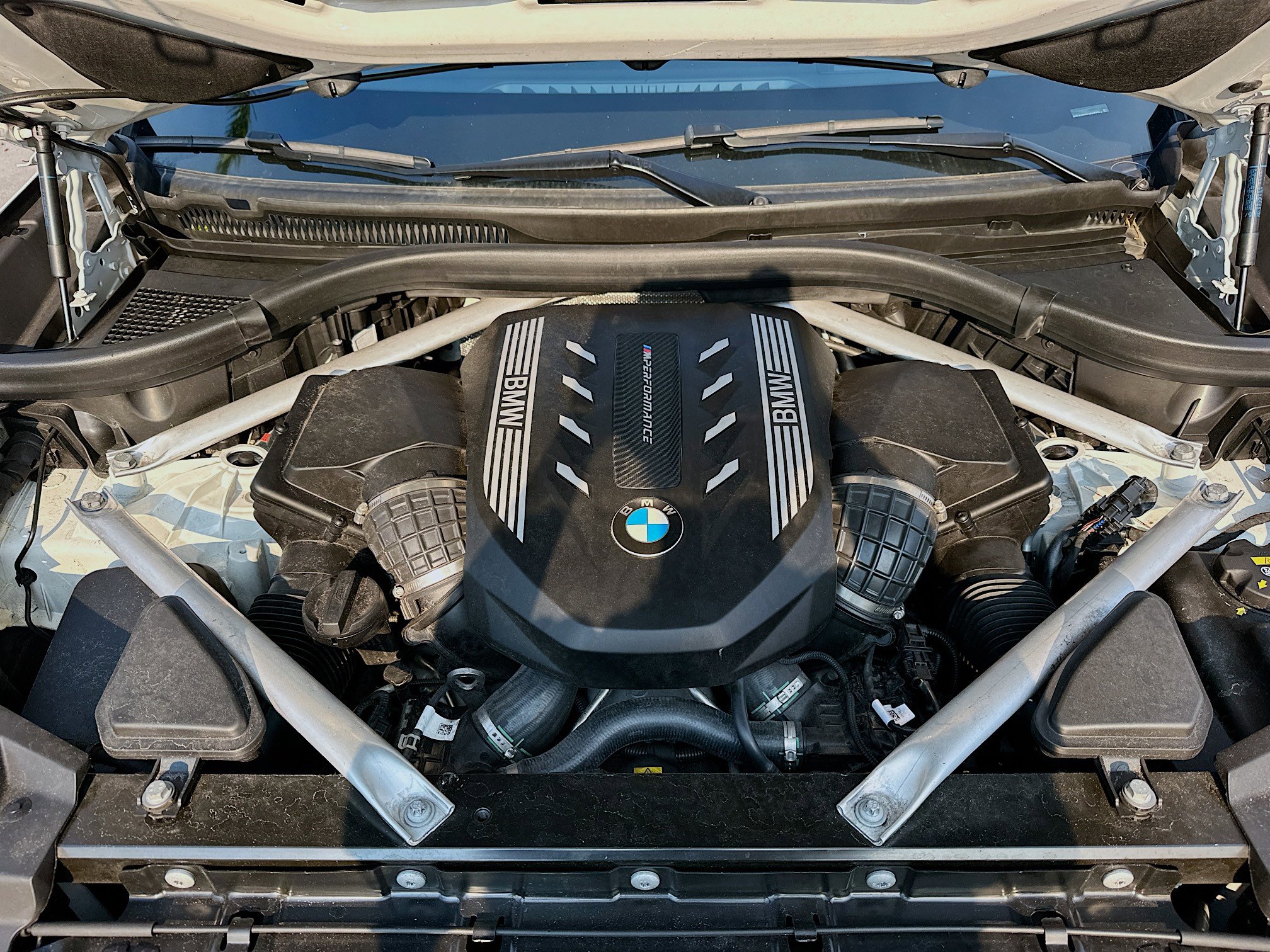 Used 2020 BMW X5 M50i w/ Executive Package image 37