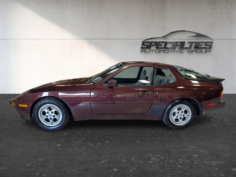 Used 1987 Porsche 944 Coupe RWD image 7