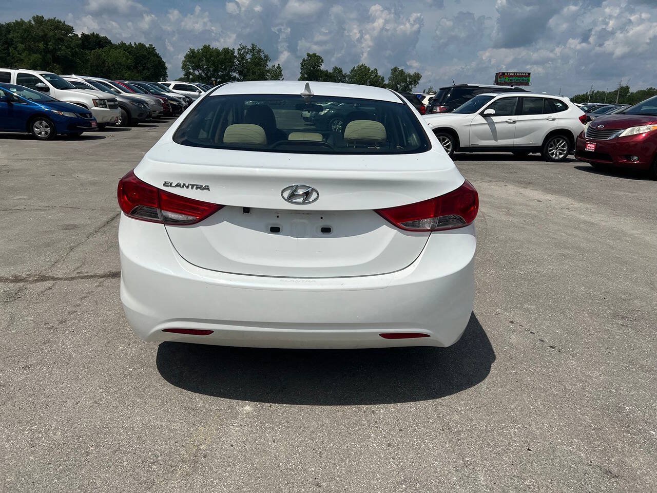 Used 2012 Hyundai Elantra GLS w/ Preferred Pkg 3 FWD image 15