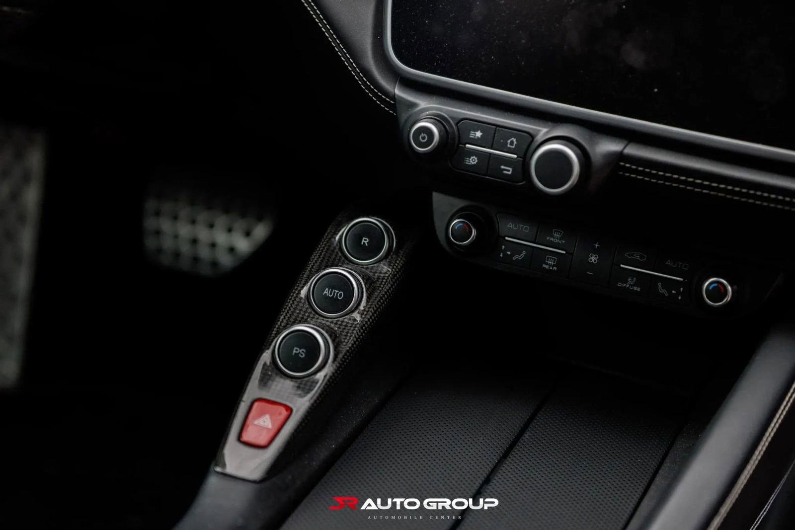 Used 2018 Ferrari GTC4Lusso T image 15