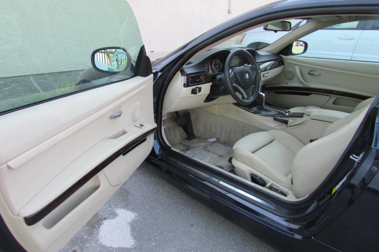 Used 2010 BMW 328i Coupe image 14