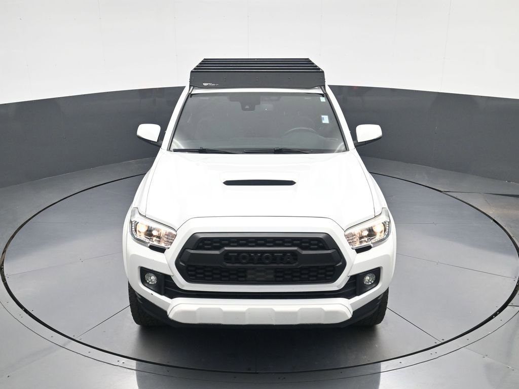 Used 2018 Toyota Tacoma TRD Sport image 30