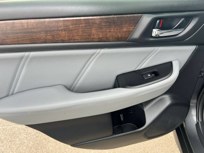 Used 2019 Subaru Outback 2.5i Limited w/ Popular Package #2 AWD/4WD image 19
