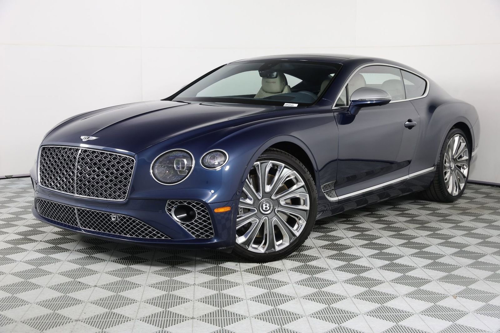 Used 2024 Bentley Continental GT Mulliner image 39