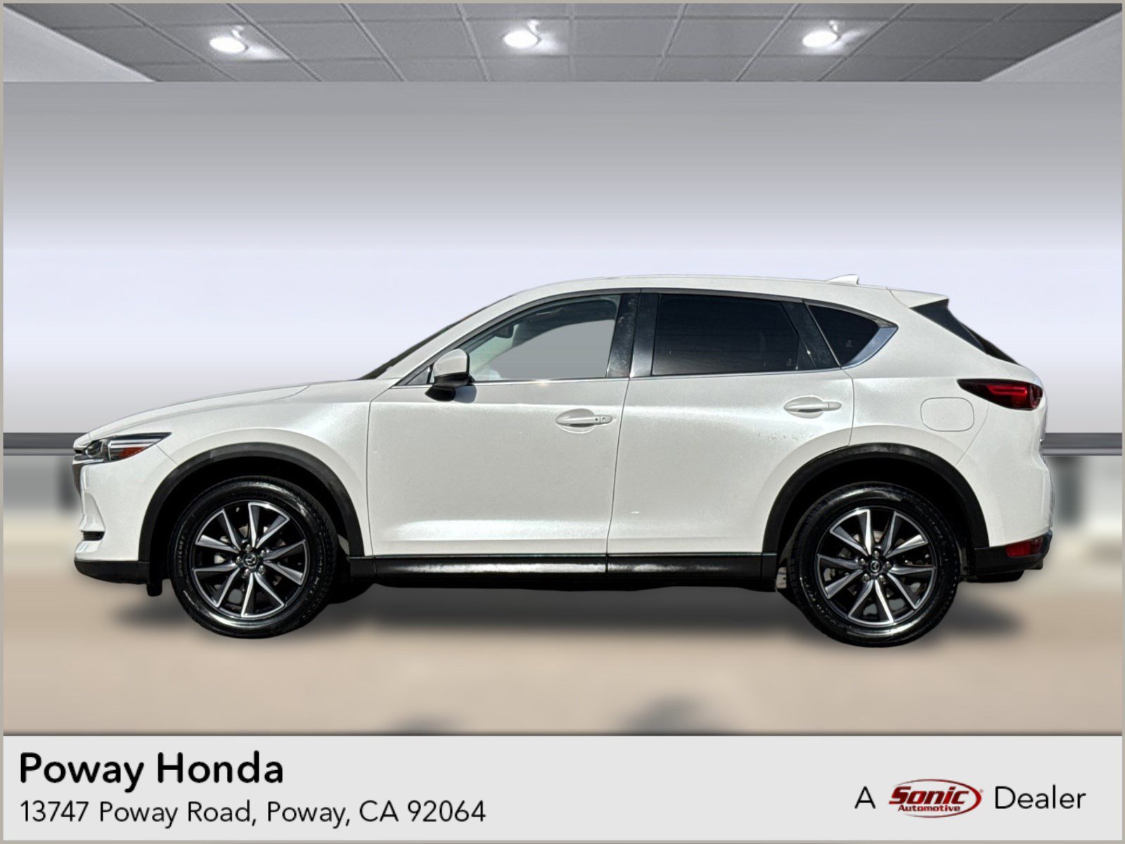 Used 2017 MAZDA CX-5 Grand Touring w/ Premium Package FWD image 1