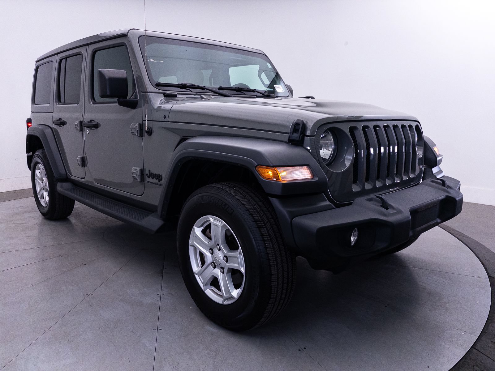 Used 2023 Jeep Wrangler Unlimited Sport w/ Sun And Sound Package AWD/4WD image 11