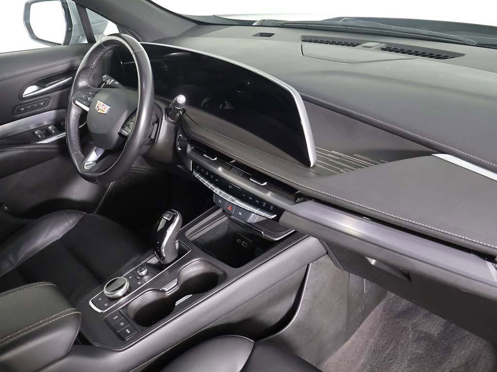 Used 2024 Cadillac XT4 Premium Luxury image 27