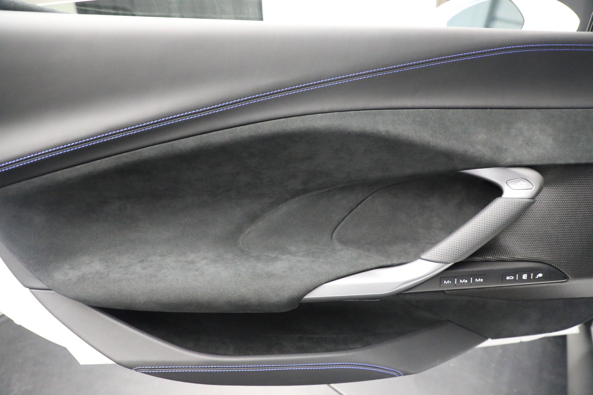 Certified 2023 Ferrari 296 GTB image 17