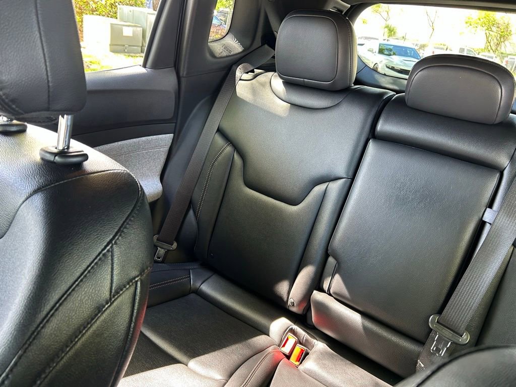 Used 2024 Jeep Compass Latitude image 13