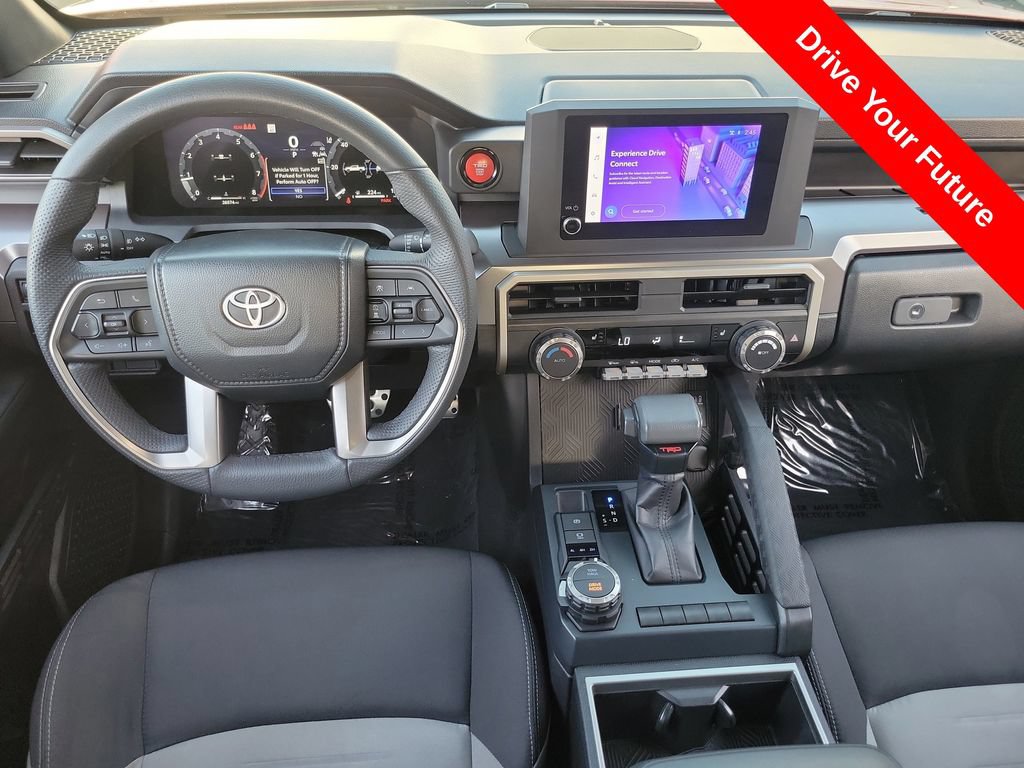 Used 2025 Toyota Tacoma TRD Sport AWD/4WD image 4