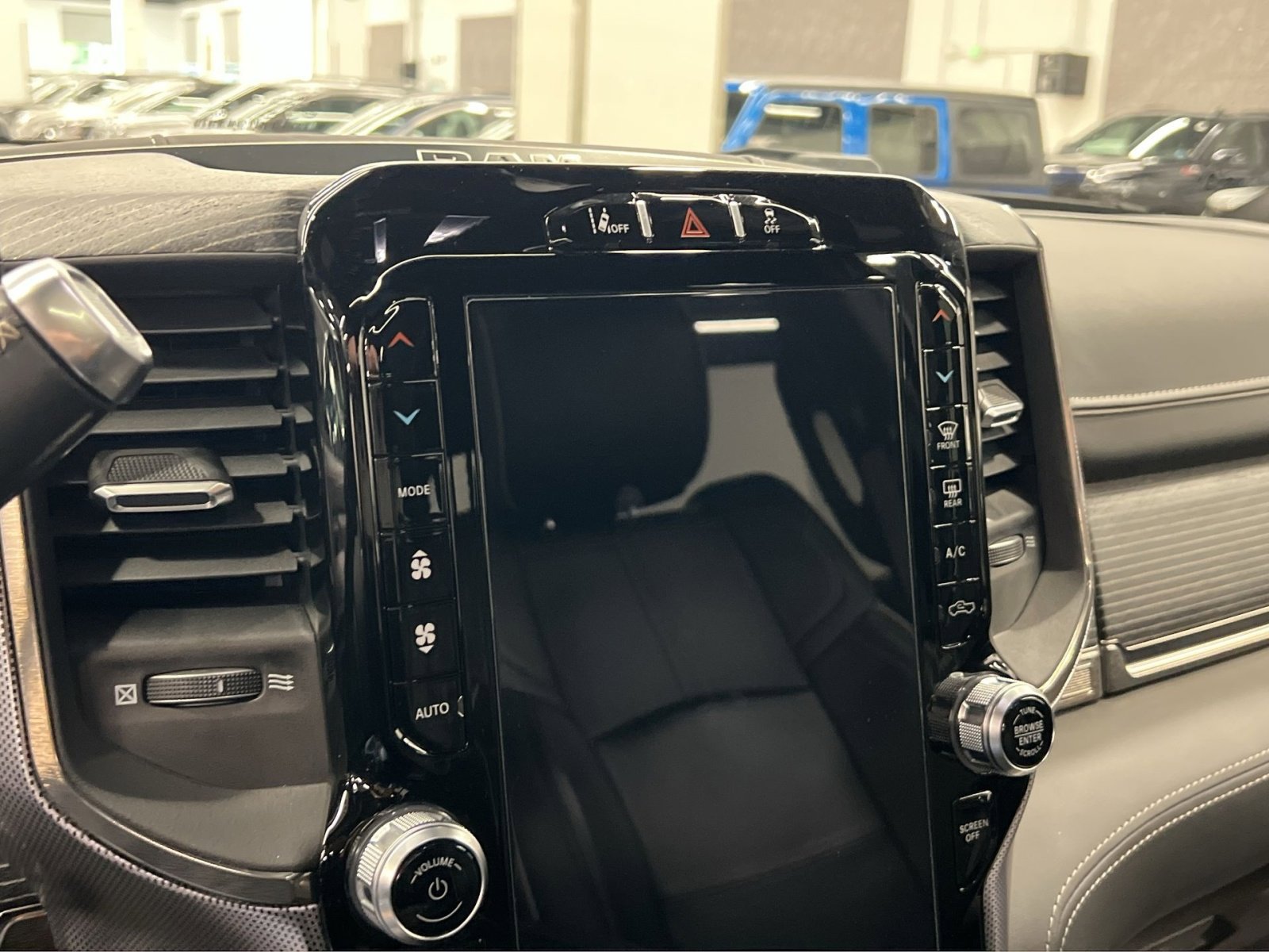 Used 2021 RAM 2500 Limited AWD/4WD image 16