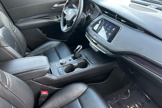 Certified 2023 Cadillac XT4 Luxury w/ Cold Weather Package image 19